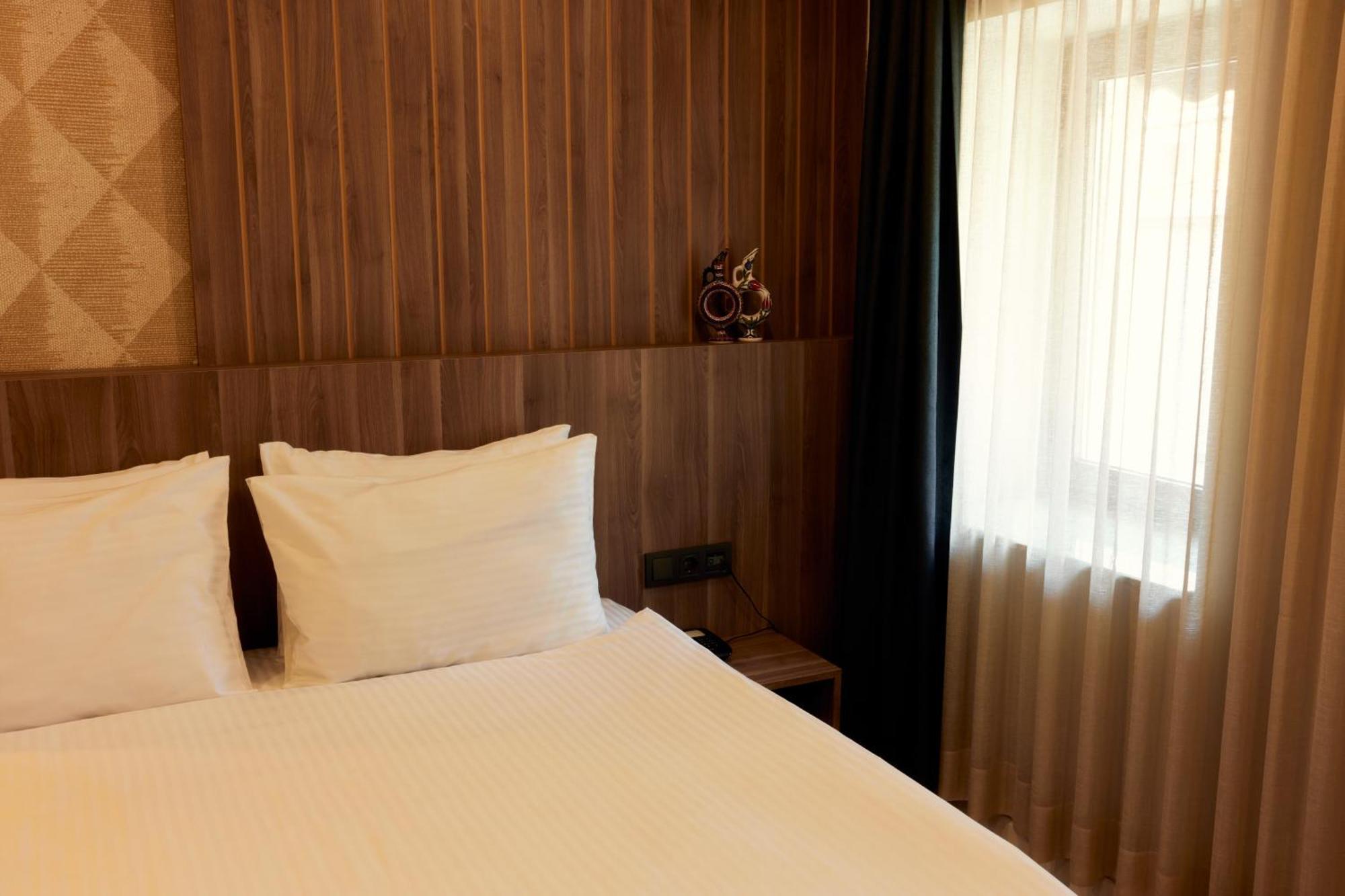 Le Port Karakoey Otel *